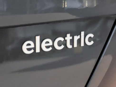 Certified 2025 Hyundai Kona SEL image 10