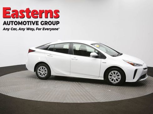 Used 2022 Toyota Prius LE image 46
