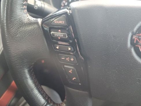 Used 2022 Nissan Frontier Pro-X RWD image 13