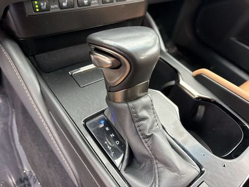Certified 2025 Lexus ES 350 w/ Technology Package FWD image 20