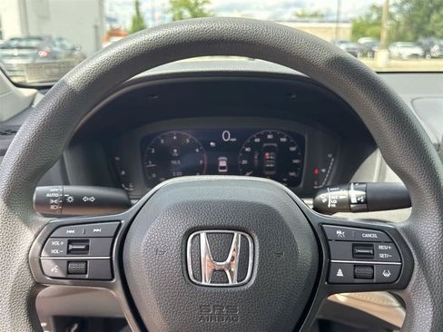 Used 2023 Honda Accord LX image 17