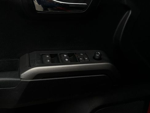 Used 2019 Toyota Tacoma TRD Off-Road w/ Exterior Package image 15