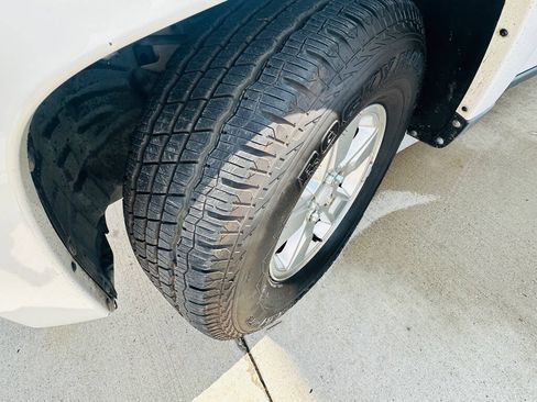 Used 2011 Jeep Liberty Sport RWD image 27
