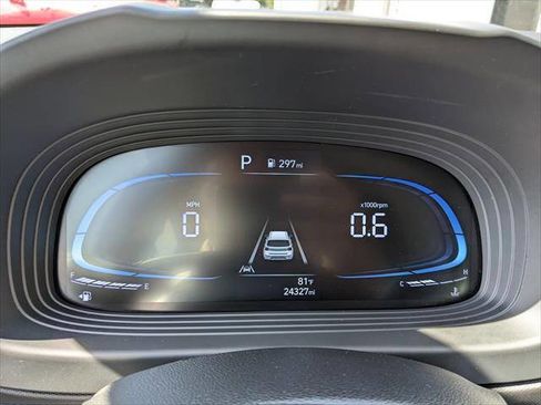 Used 2025 Hyundai Venue SEL FWD image 20