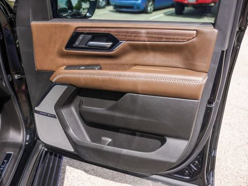 Used 2026 GMC Yukon Denali Ultimate AWD/4WD image 33