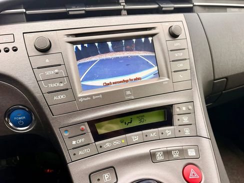 Used 2015 Toyota Prius One image 14