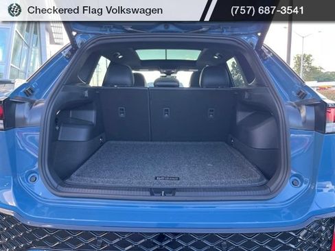 Used 2026 Volkswagen Tiguan SE R-Line AWD/4WD image 34