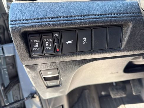 New 2026 Honda Odyssey Sport-L image 19