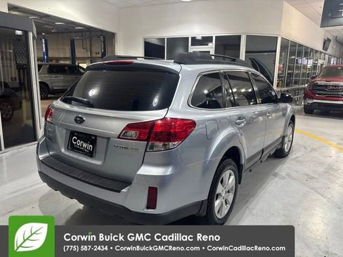 Used 2014 Subaru Outback 2.5i AWD/4WD image 8