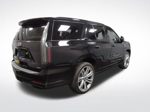 Certified 2025 Cadillac Escalade Sport Platinum w/ LPO, Floor Liner Package image 5