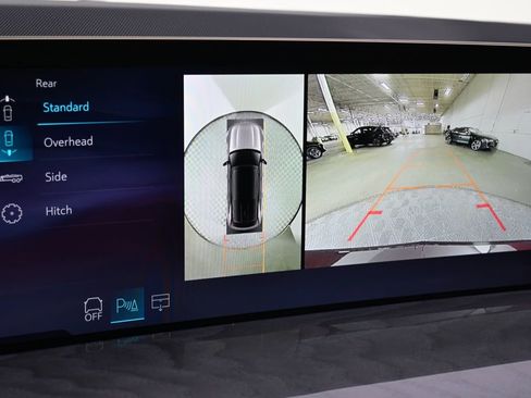 Certified 2025 Cadillac Escalade IQ Sport 2 AWD/4WD image 31