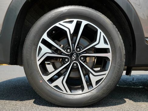 Used 2020 Hyundai Santa Fe Limited AWD/4WD image 16