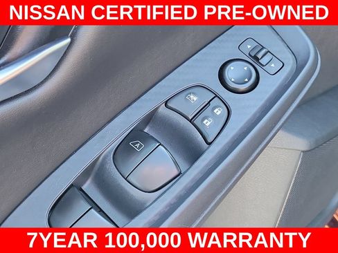 Used 2025 Nissan Sentra SV FWD image 15