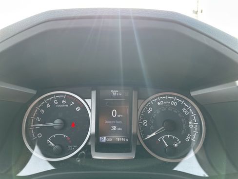 Used 2023 Toyota Tacoma SR5 image 10