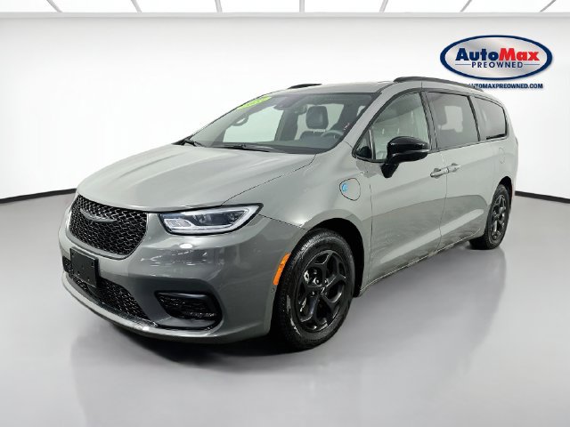 Used 2025 Chrysler Pacifica Premium FWD image 5