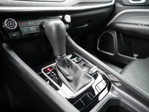 Certified 2024 Jeep Compass Latitude image 24