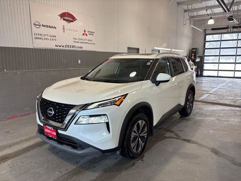 Certified 2023 Nissan Rogue SV w/ SV Premium B Package image 6