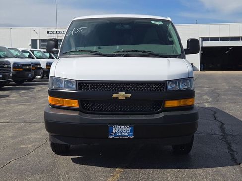 New 2026 Chevrolet Express 2500 w/ Communications Package RWD image 4