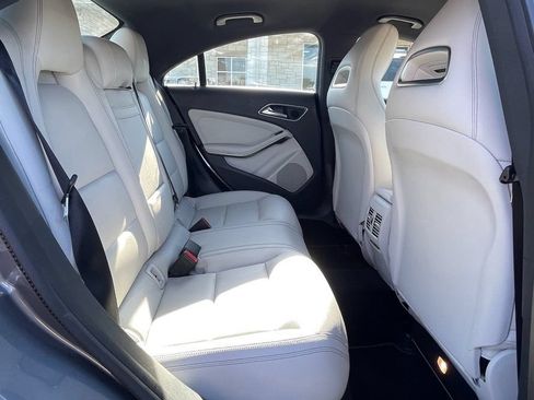 Used 2018 Mercedes-Benz CLA 250 image 27
