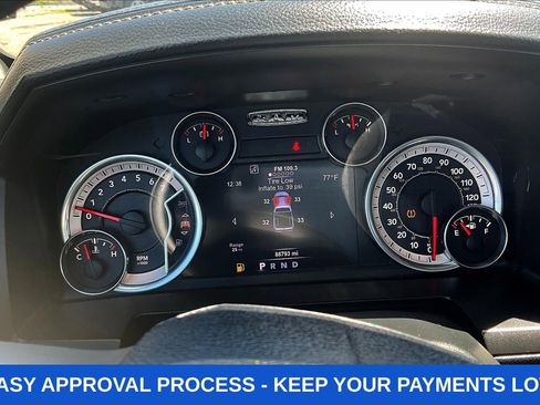 Used 2017 RAM 1500 Laramie AWD/4WD image 17
