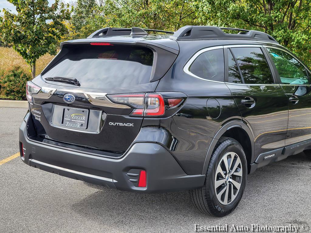 Used 2022 Subaru Outback Premium AWD/4WD image 6