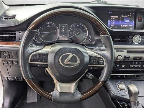 Used 2016 Lexus ES 350 w/ Premium Package w/Wood Trim image 14