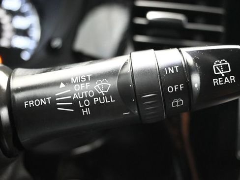 Used 2020 Mitsubishi Outlander LE FWD image 22