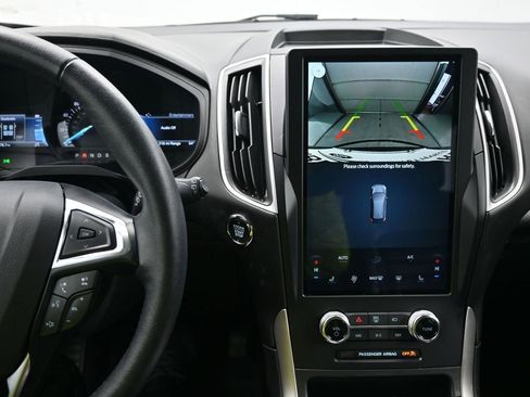 Used 2024 Ford Edge SEL image 21