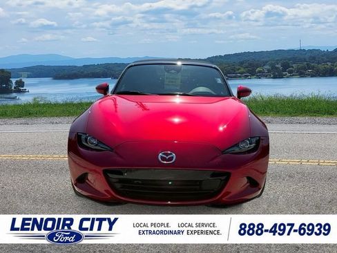 Used 2024 MAZDA MX-5 Miata Grand Touring RWD image 14