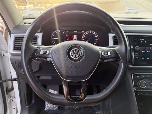 Used 2018 Volkswagen Atlas SEL Premium image 9