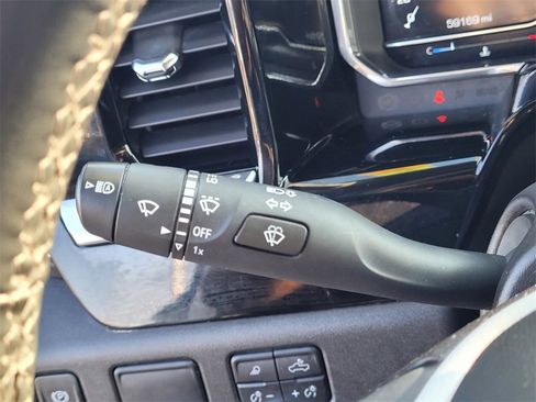 Used 2024 GMC Sierra 1500 SLT image 16