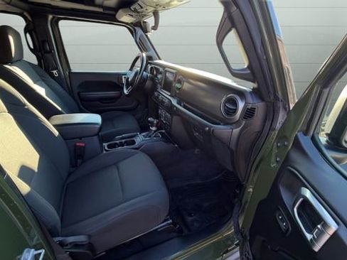 Used 2022 Jeep Wrangler Unlimited Willys image 22