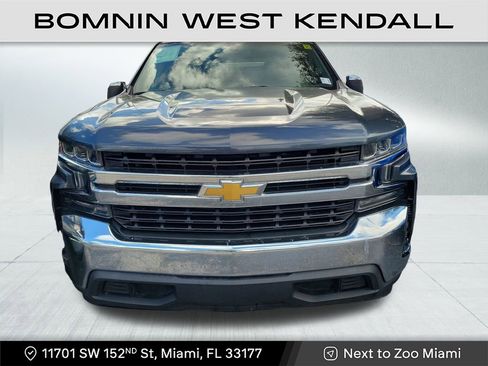 Used 2021 Chevrolet Silverado 1500 LT image 2