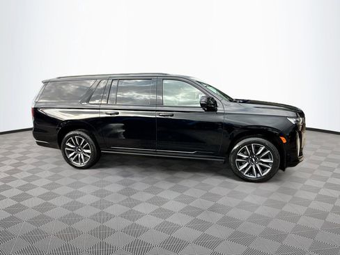 Used 2021 Cadillac Escalade ESV Sport Platinum AWD/4WD image 5