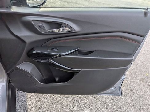 New 2026 Chevrolet Trax RS w/ Sunroof Package image 31
