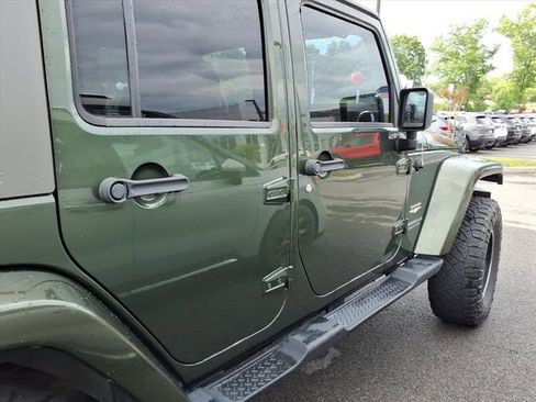 Used 2008 Jeep Wrangler Unlimited Sahara AWD/4WD image 8