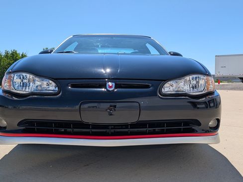 Used 2002 Chevrolet Monte Carlo SS w/ Pace Car Replica Pkg FWD image 25