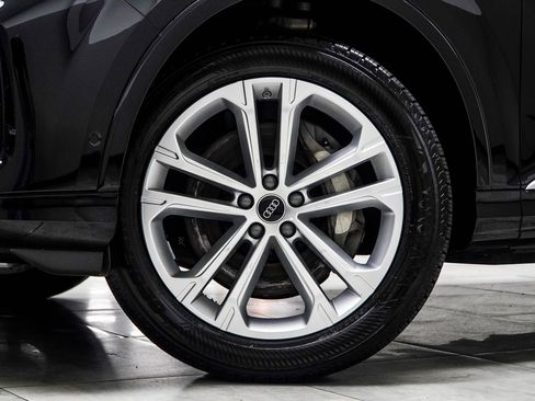 Used 2025 Audi Q7 3.0T Premium Plus AWD/4WD image 6