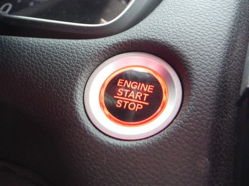 Used 2025 Honda HR-V Sport image 18