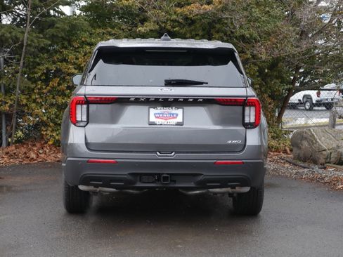 New 2026 Ford Explorer Active image 21