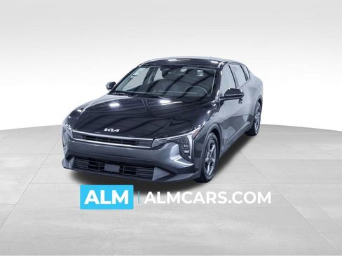 Used 2025 Kia K4 FWD image 1