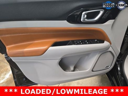 Used 2023 Jeep Compass Limited w/ Elite Group image 11