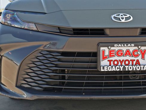 Used 2025 Toyota Camry LE FWD image 11
