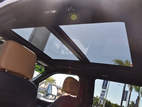 Used 2025 Ford F450 Lariat w/ FX4 Off-Road Package image 18