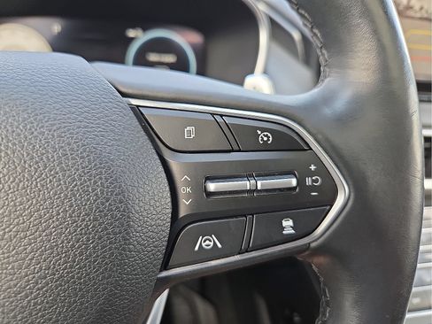 Used 2022 Hyundai Santa Fe Limited FWD image 18