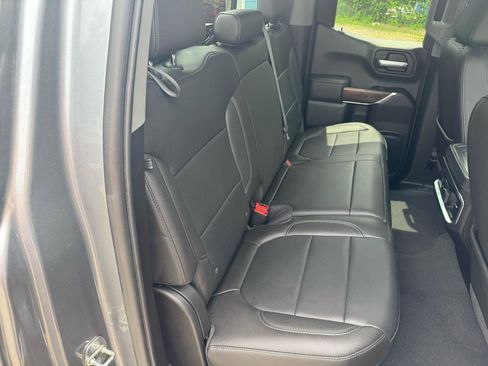 Used 2019 GMC Sierra 1500 SLT w/ SLT Premium Package AWD/4WD image 33