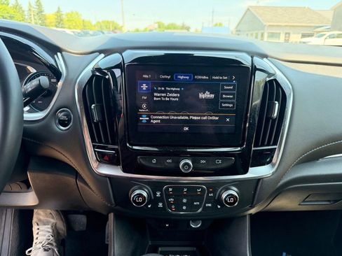 Used 2023 Chevrolet Traverse LT AWD/4WD image 13