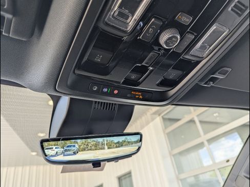 New 2026 GMC Yukon XL AT4 w/ AT4 Premium Plus Package AWD/4WD image 30
