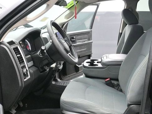 Used 2018 RAM 1500 Express w/ Express Value Package image 16