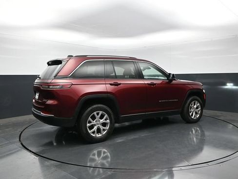 Used 2022 Jeep Grand Cherokee Limited AWD/4WD image 7